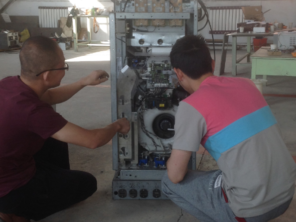 施耐德250KW变频器维修中